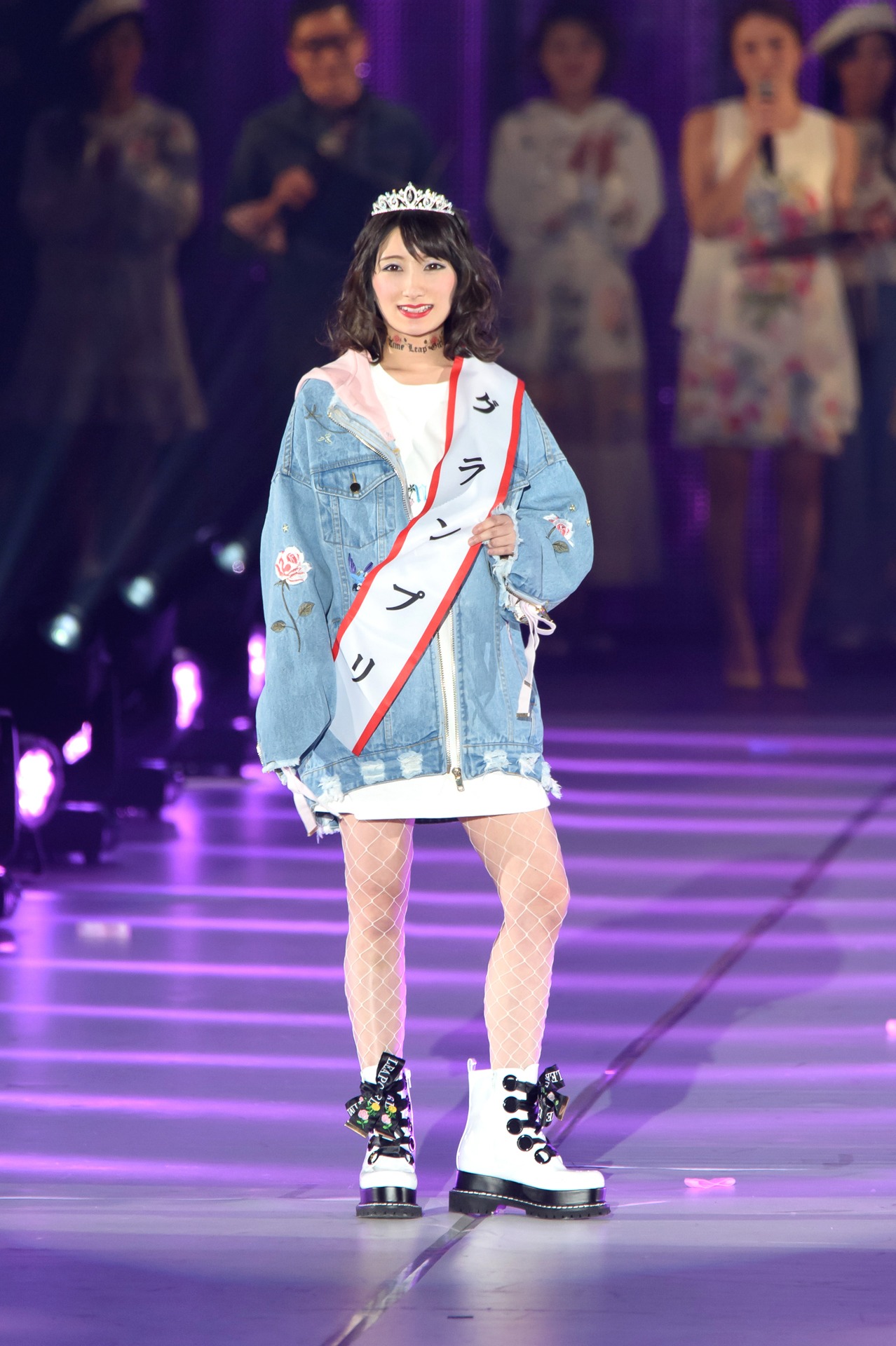 八木千明