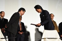 「たたら侍」完成披露上映会の様子。