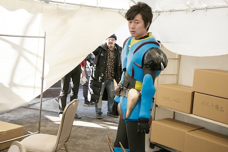 新井浩文を写した「少年の詩」のメイキングカット。