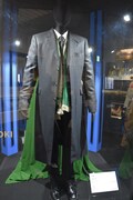 「アベンジャーズ」より、ロキのスーツ。