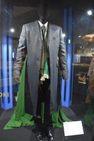 「アベンジャーズ」より、ロキのスーツ。