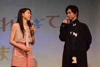 左から土屋太鳳、千葉雄大。