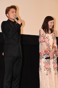 左から白濱亜嵐(GENERATIONS from EXILE TRIBE、EXILE)、永野芽郁。