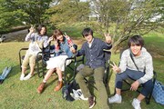 「四月は君の嘘」オフショット。左から石井杏奈、広瀬すず、山崎賢人、中川大志。