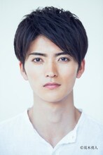 山本涼介