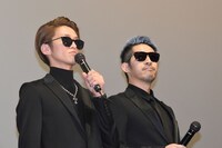 Hilcrhyme。左からTOC、DJ KATSU。