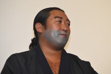 秋山竜次（ロバート）