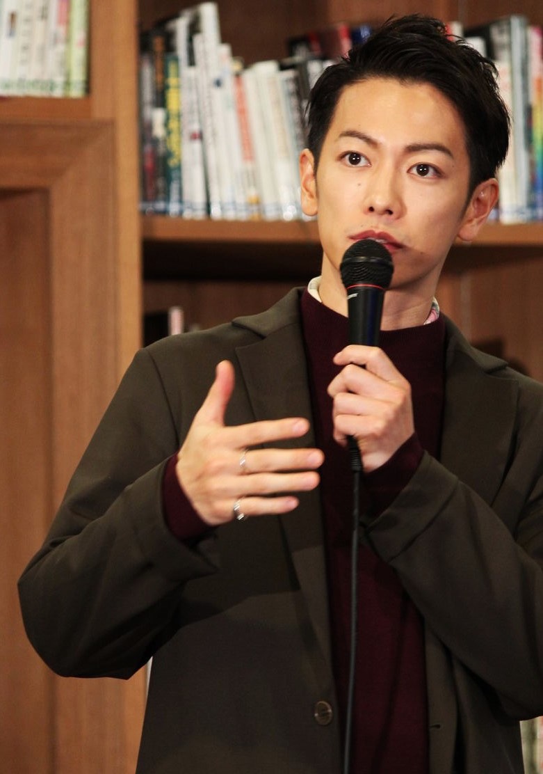 佐藤健