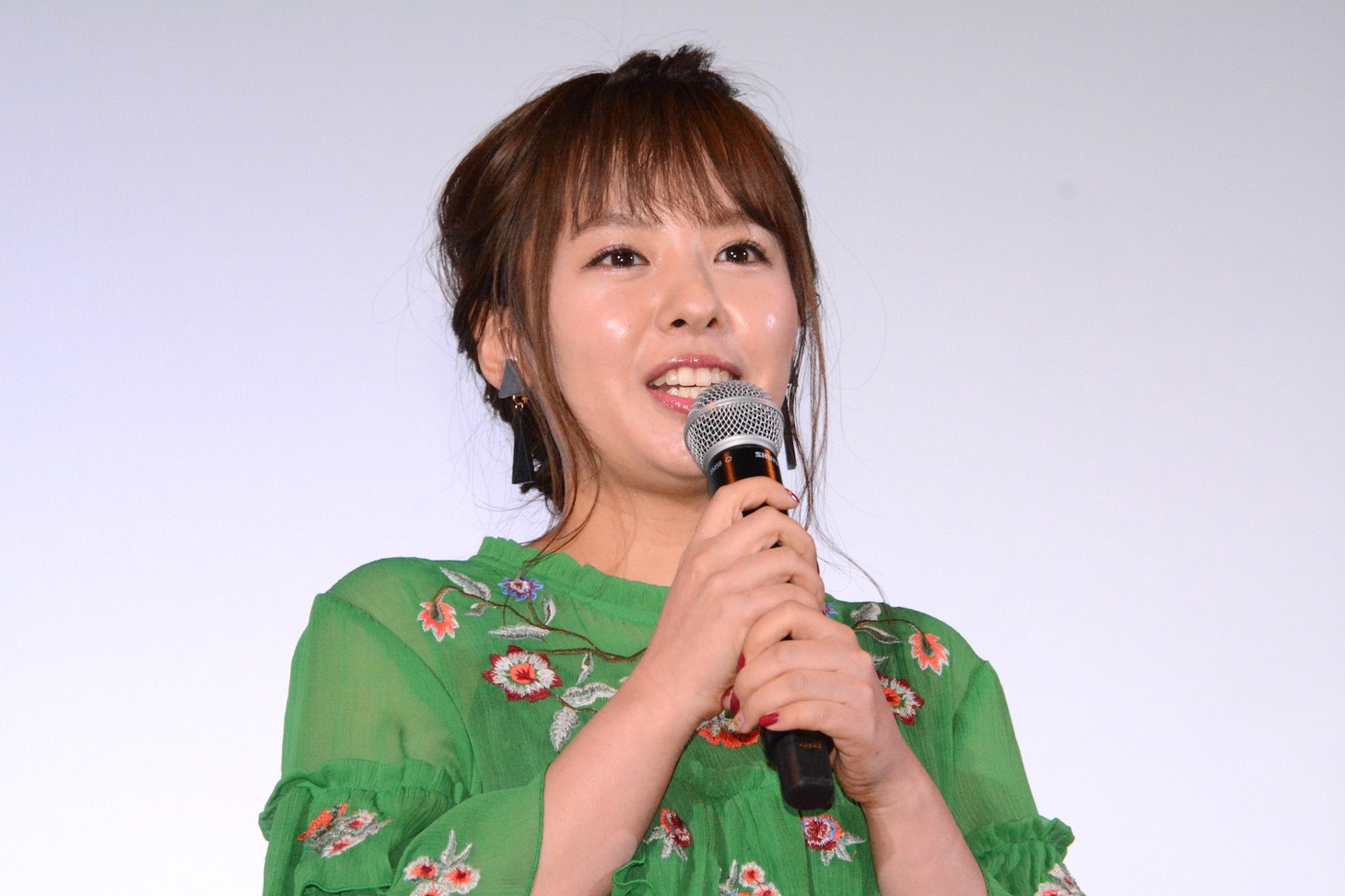 山田菜々