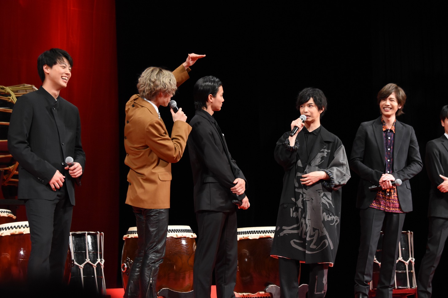 「帝一の國」完成披露試写会の様子。