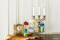 アイテム一例。ディフューザー（各1944円）、LEDキャンドル（3024円）、ビーズジェル（648円）。