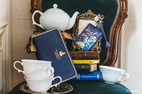 アイテム一例。財布（9504円）、パスケース（2376円）。