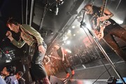 TOTALFAT「TOTALFAT 17th Anniversary "FAT CLUB REQUEST LIVE"」の様子。（Photo by AZUSA TAKADA）