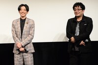 左から高橋一生、大友啓史。