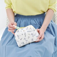 トラペーズポーチ（2700円）