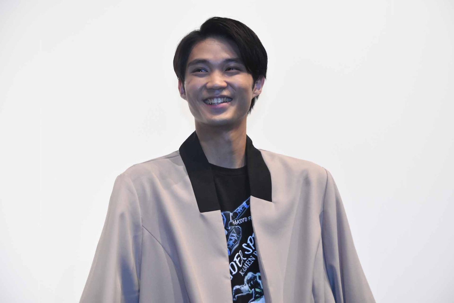磯村勇斗