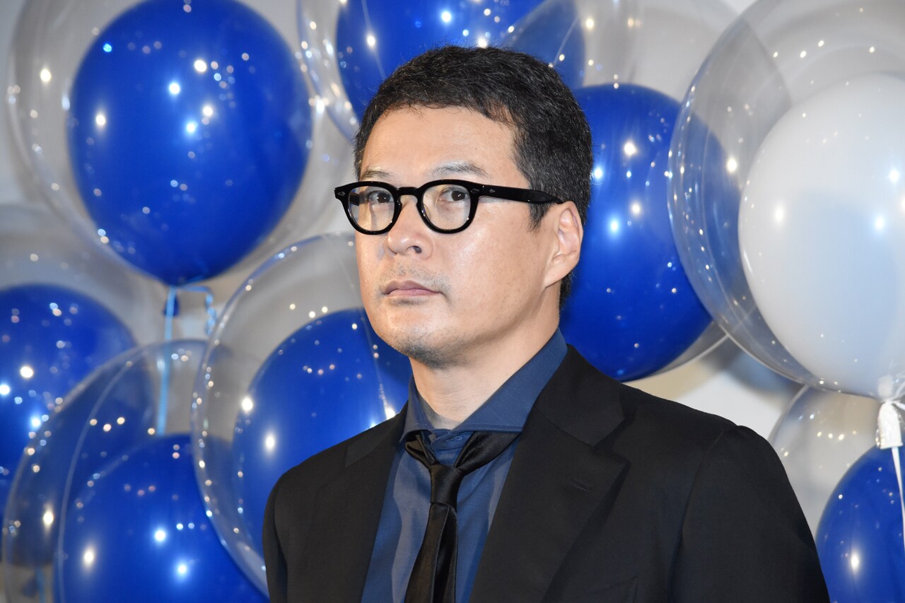 2017年4月17日、「映画 夜空はいつでも最高密度の青色だ」完成披露での田中哲司。