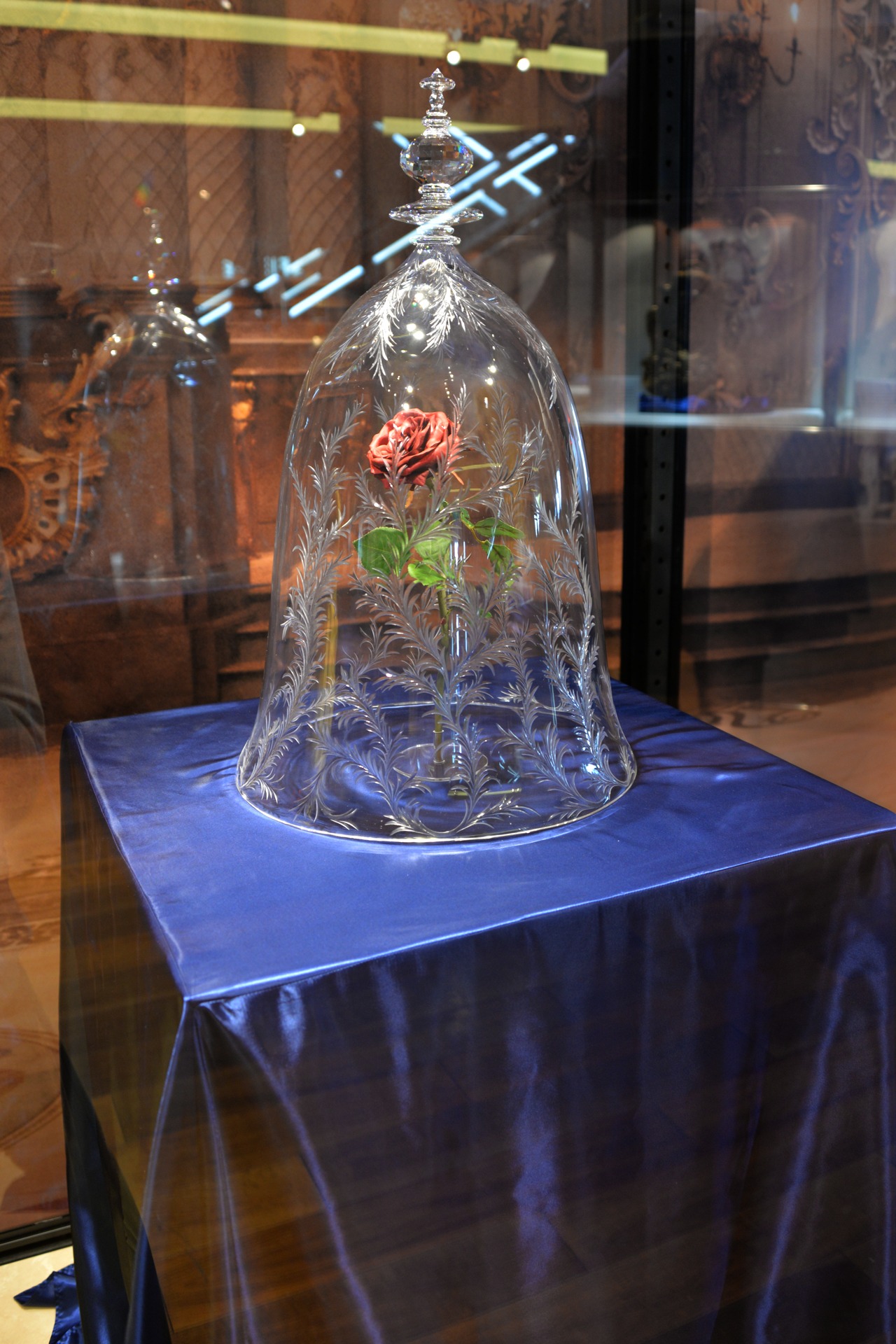 「『美女と野獣』の世界展 at GINZA MITSUKOSHI」の展示物。