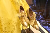 エマ・ワトソンが着用した靴。