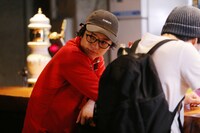 「PARKS パークス」の新場面写真。染谷将太演じるトキオ。