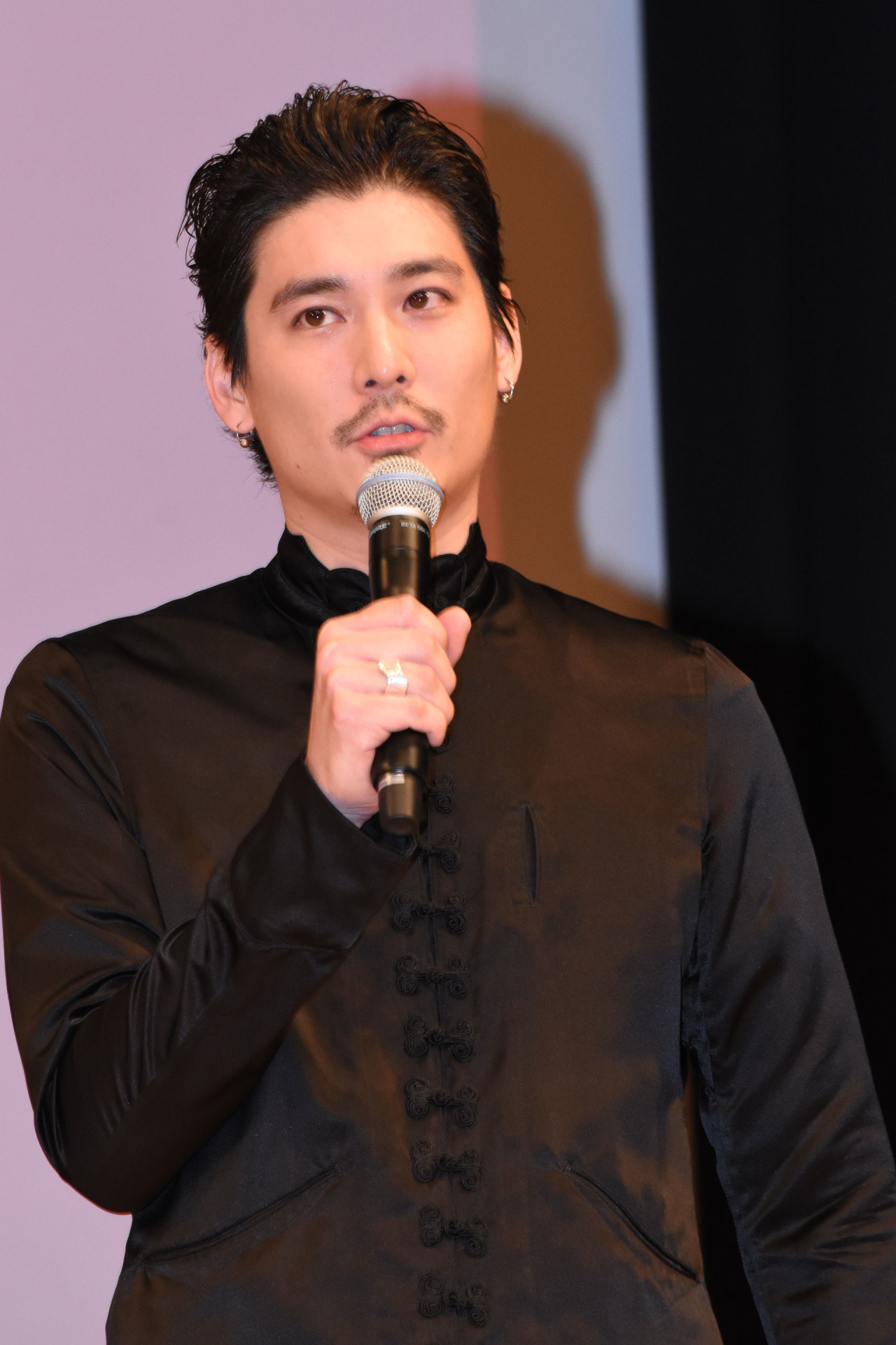 水上剣星