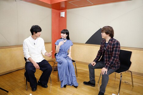 左から福士蒼汰、小松菜奈、三木孝浩。