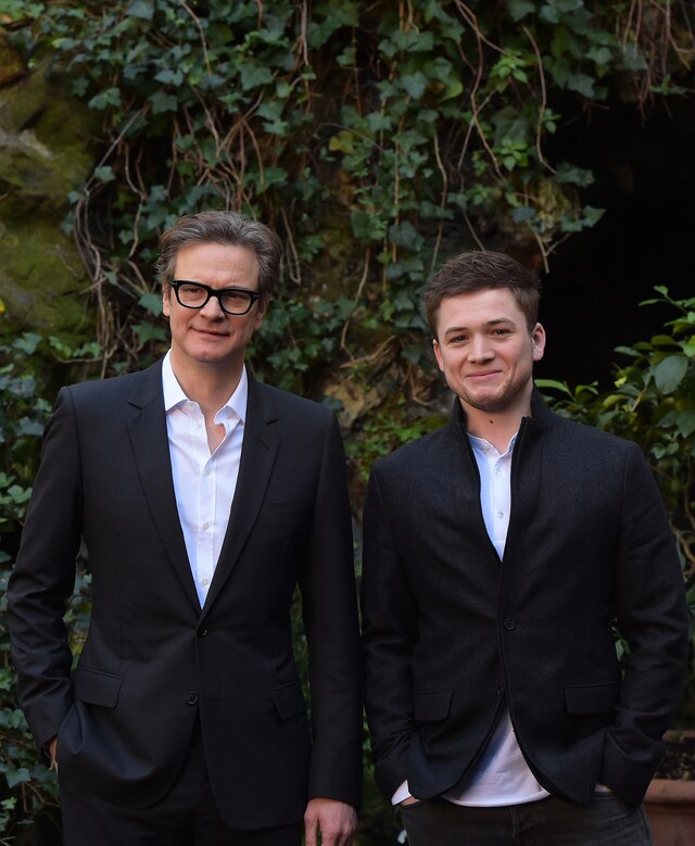 左からコリン・ファース、タロン・エジャトン。（写真提供：Vandeville Eric / ABACA / Newscom / ゼータ イメージ）