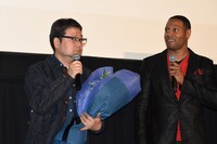 左から辻本貴則、ダンテ・カーヴァー。