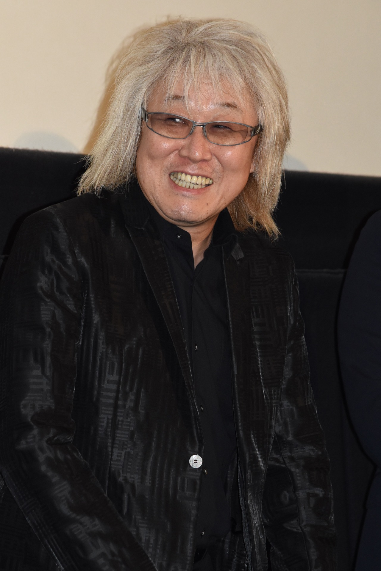 川井憲次