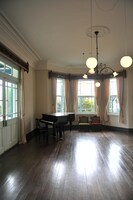 旧グッゲンハイム邸