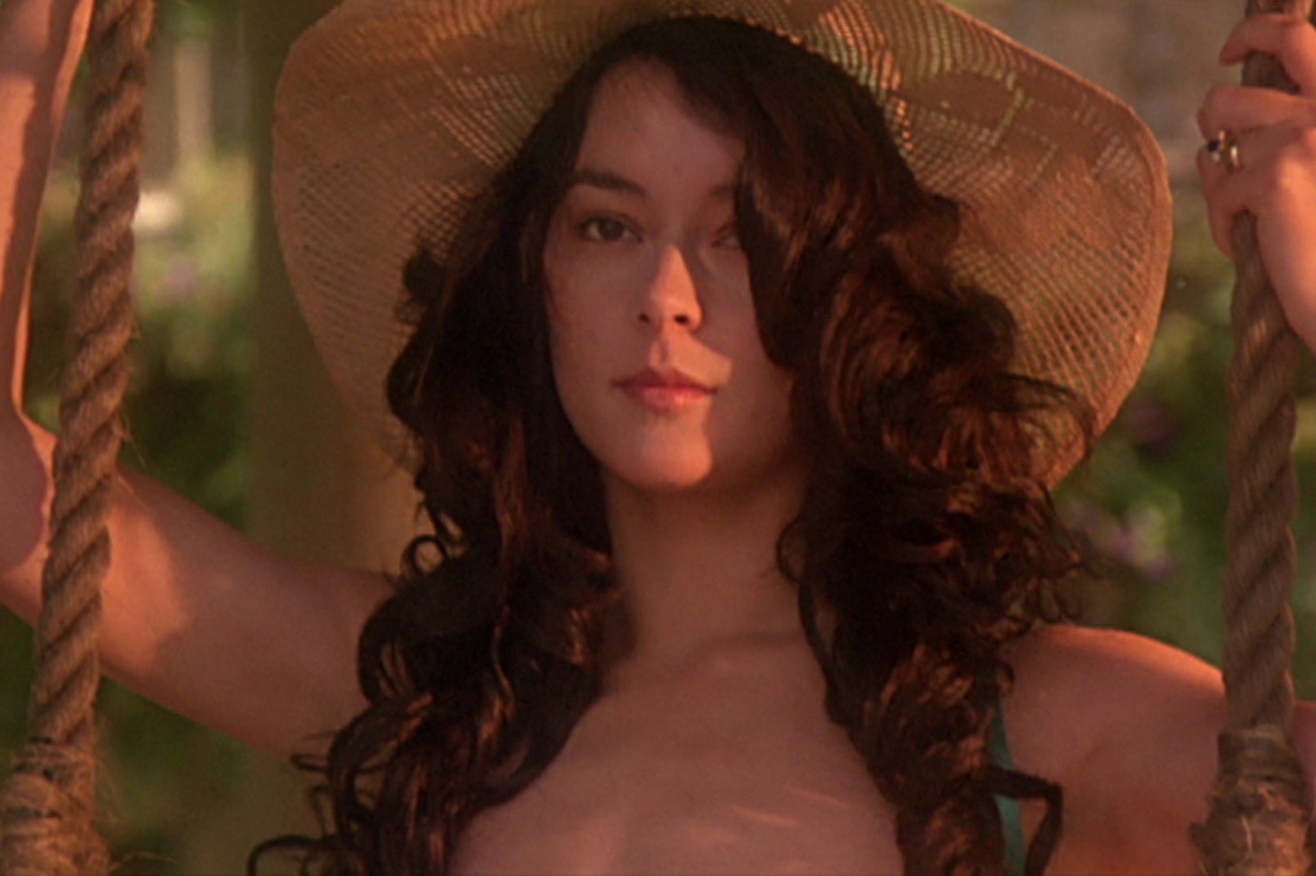 「白い記憶の女」 (c)ASTRABLU (R)Media, Inc.