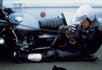 「マッドマックス」 (c)2001 Warner Entertainment Inc. All rights reserved.