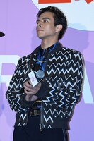 満島真之介