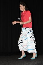 舞台挨拶に登場した永野芽郁。