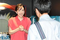 ファンと交流する永野芽郁。
