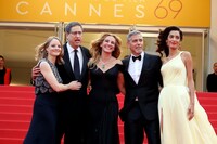 第69回カンヌ国際映画祭レッドカーペットの様子。(c)ムービープラスカンヌ映画祭（写真提供：アフロ）