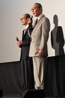 左から降旗康男、木村大作。