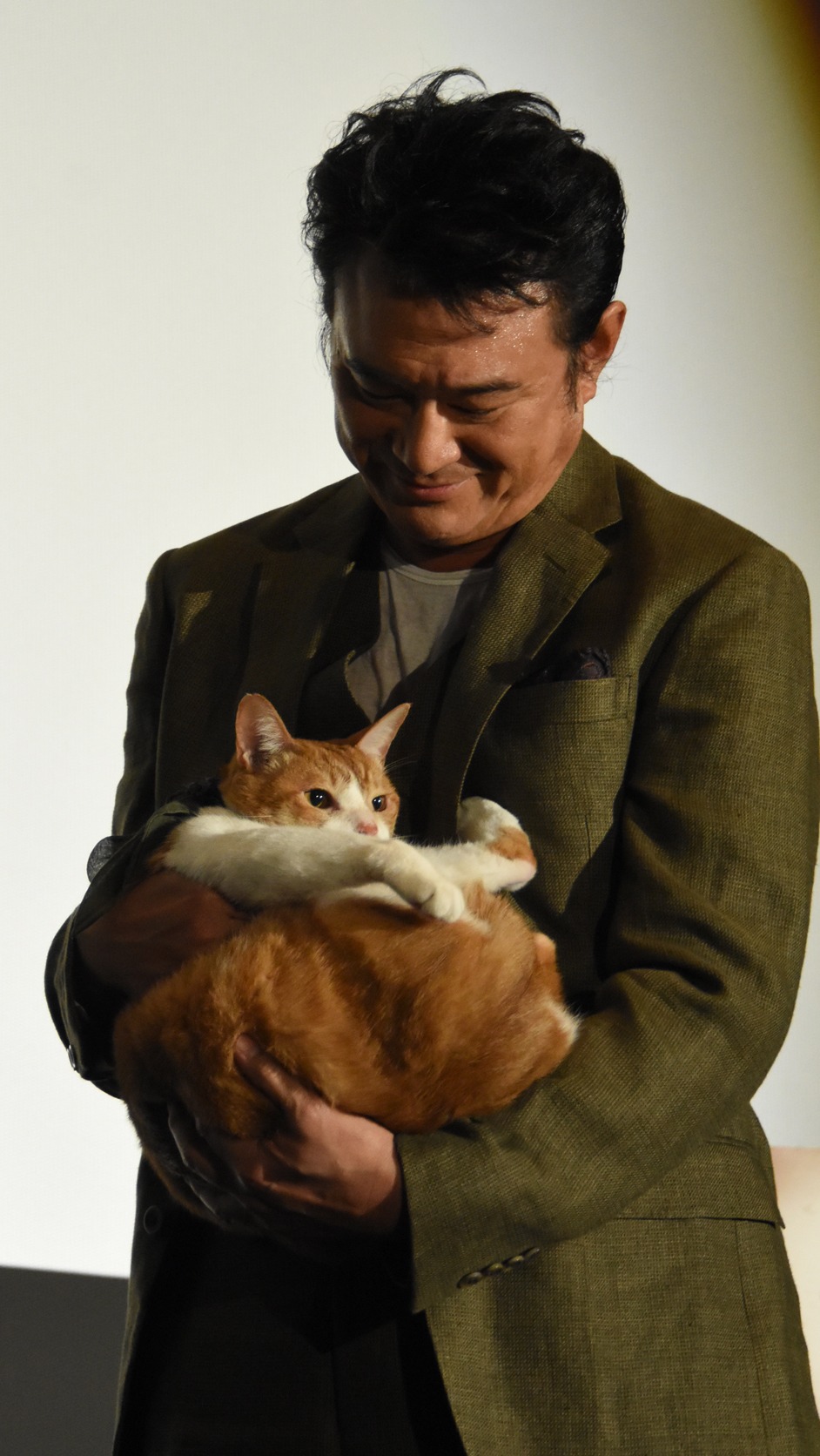 剣山を演じた船越英一郎と金時。