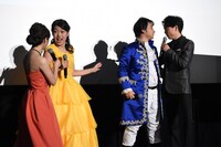 ジャングルポケット斉藤（右から2人目）は山崎育三郎（右端）に対抗心を燃やす。