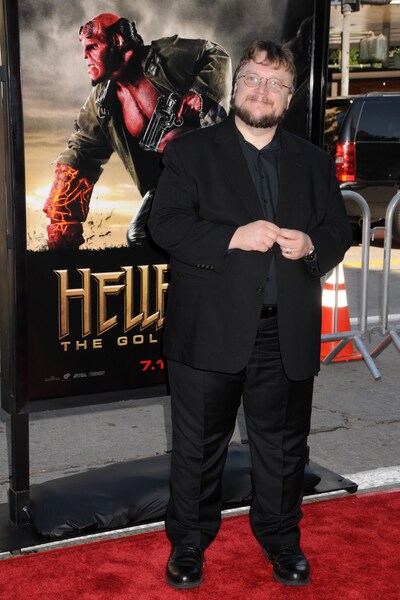 2008年に「ヘルボーイ／ゴールデン・アーミー」のLAプレミアに出席したギレルモ・デル・トロ。（写真提供：Byron Purvis / AdMedia / Newscom / ゼータ イメージ）