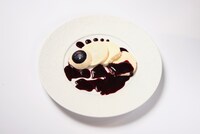 月山の目玉ムース（1382円）