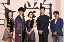 左から「昼顔」キャストの伊藤歩、斎藤工、上戸彩、平山浩行、監督の西谷弘。