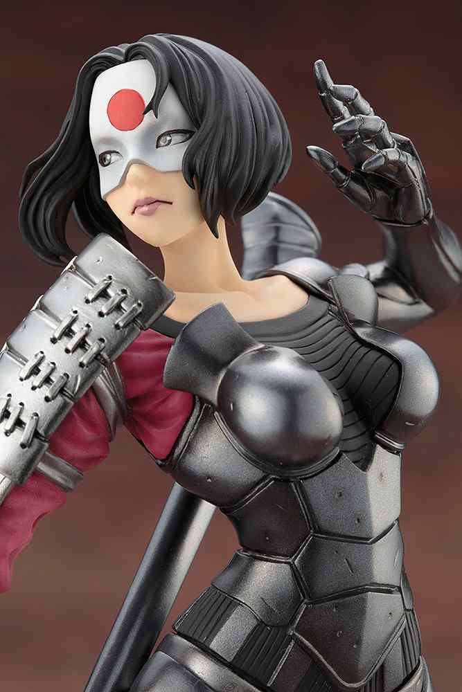 「DC COMICS美少女 カタナ」（8100円）