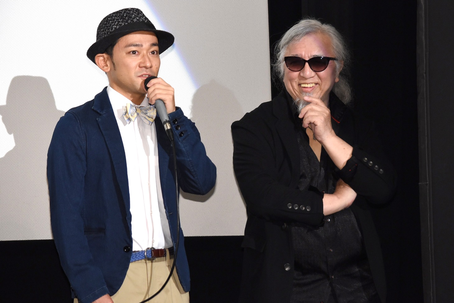 「いぬむこいり」初日舞台挨拶の様子。