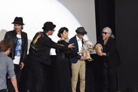 「いぬむこいり」初日舞台挨拶の様子。