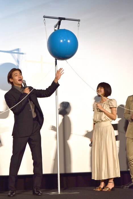 「サクラダリセット 後篇」初日舞台挨拶の様子。