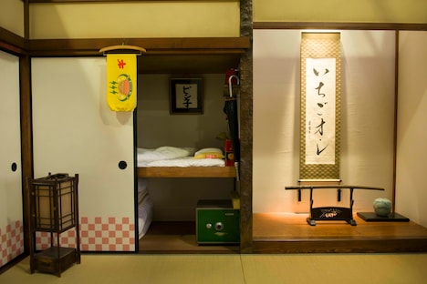 「銀魂」“万事屋銀ちゃん”のセット内。