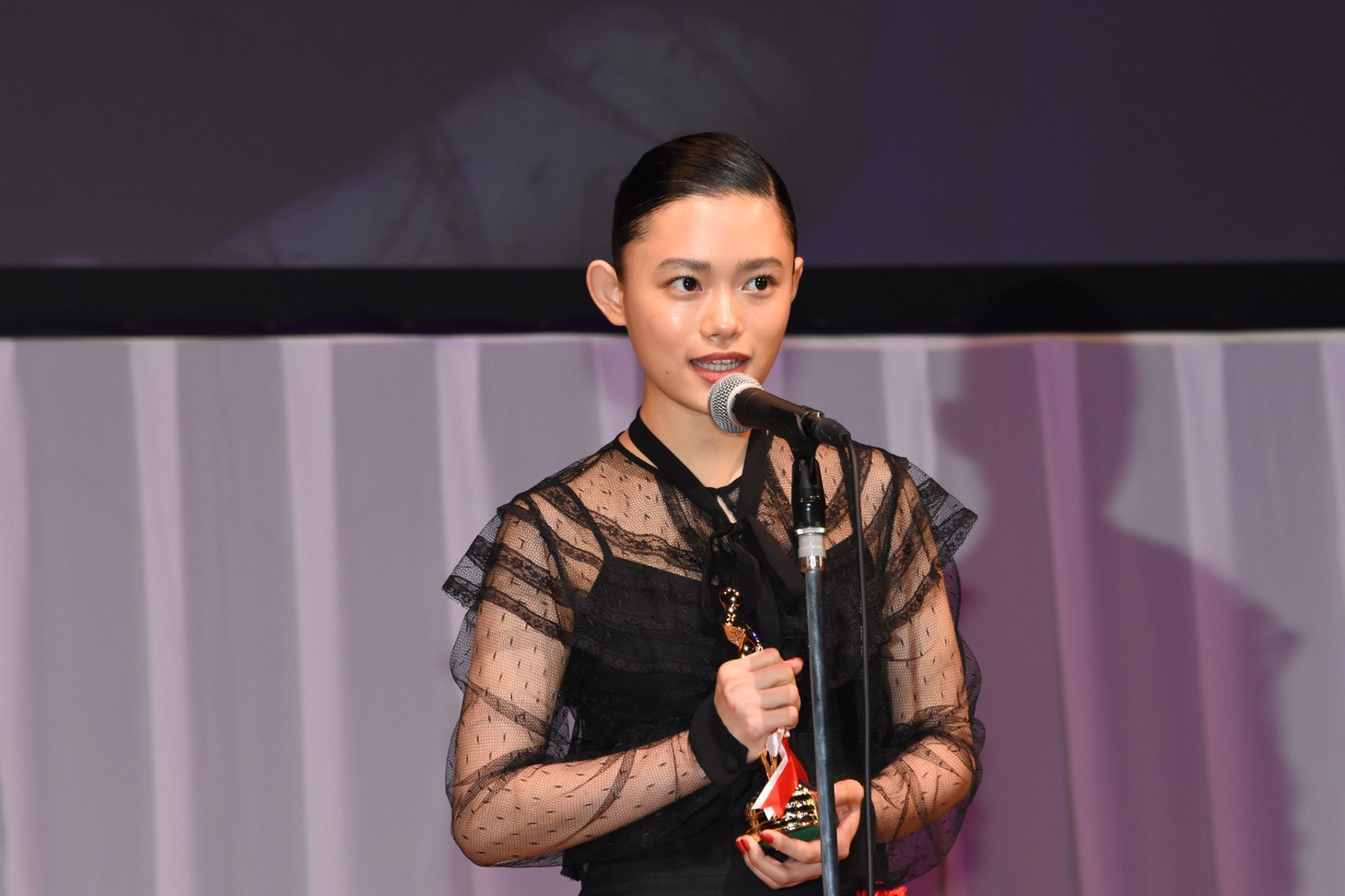 杉咲花