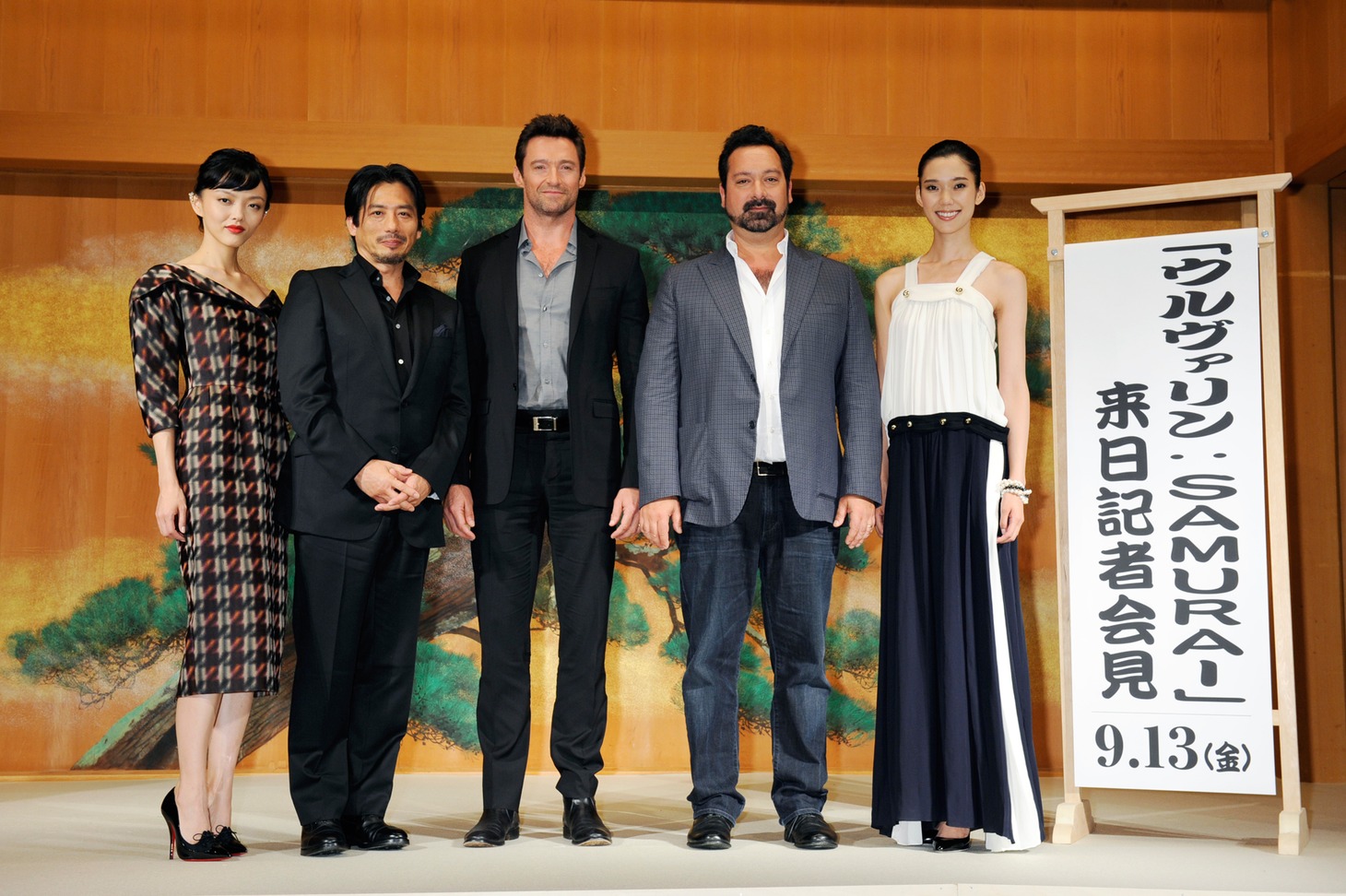 「ウルヴァリン：SAMURAI」公開時に来日したヒュー・ジャックマン（左から3番目）。