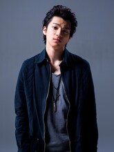 「デメキン」にて、山田裕貴が演じる合屋厚成。